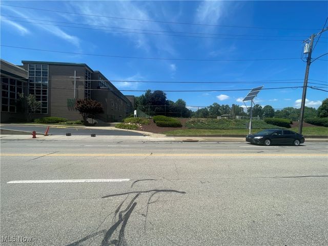 755 Wick Avenue, Youngstown, OH 44505