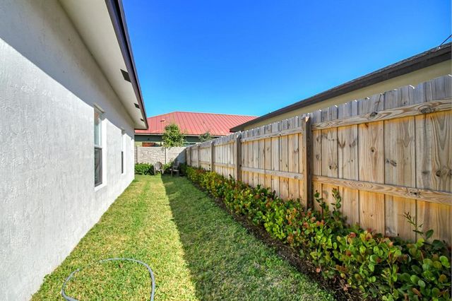 1562-1566 W 26th Court, Riviera Beach, FL 33404