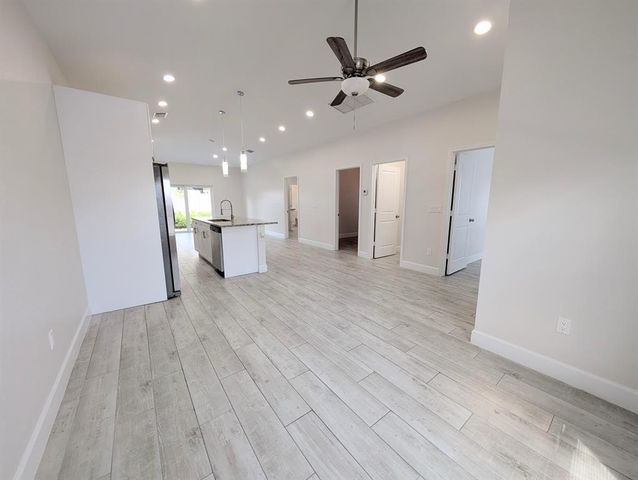 1562-1566 W 26th Court, Riviera Beach, FL 33404