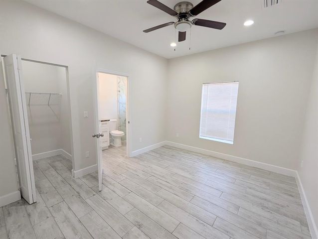 1562-1566 W 26th Court, Riviera Beach, FL 33404