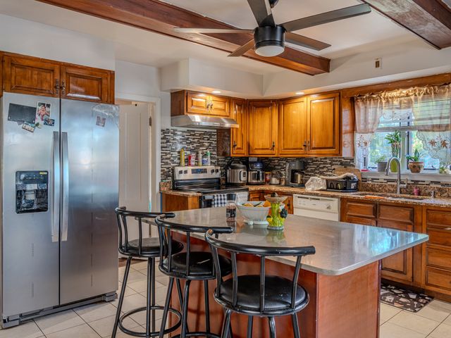37 Devlin Passway, Fitchburg, MA 01420