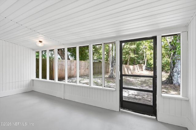 2726 HIDDEN VILLAGE Drive, Jacksonville, FL 32216