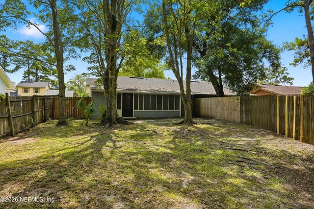 2726 HIDDEN VILLAGE Drive, Jacksonville, FL 32216