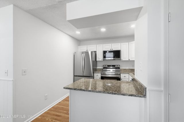 2726 HIDDEN VILLAGE Drive, Jacksonville, FL 32216