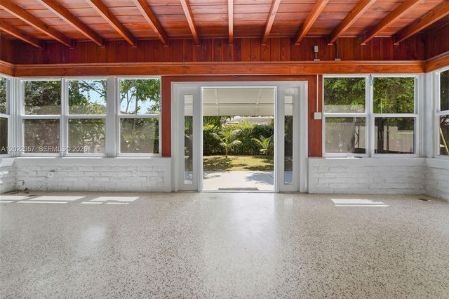 8927 Carlyle Avenue, Surfside, FL 33154
