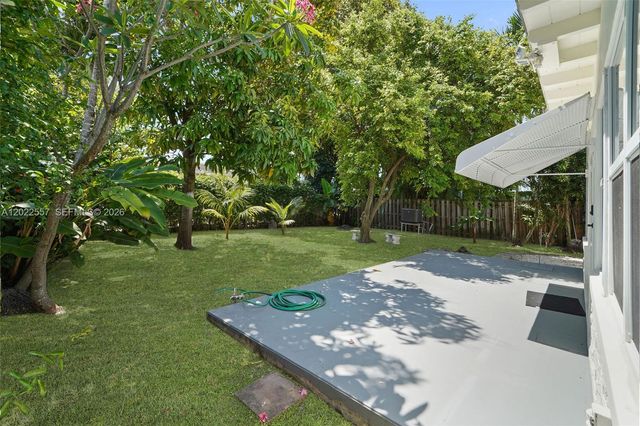 8927 Carlyle Avenue, Surfside, FL 33154