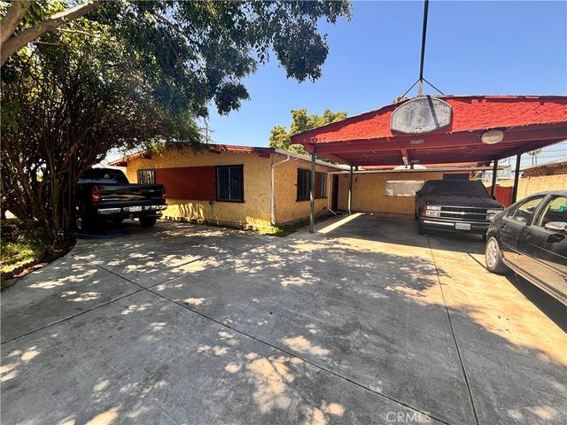 5703 N Rockvale, Azusa, CA 91702