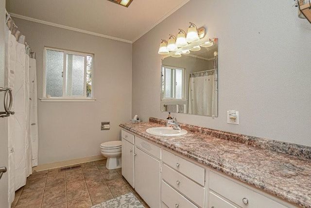 1201 Leland Street, Medford, OR 97501