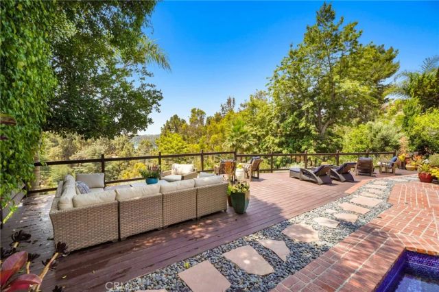 6312 Tahoe Drive, Los Angeles, CA 90068