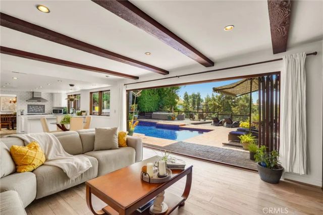 6312 Tahoe Drive, Los Angeles, CA 90068