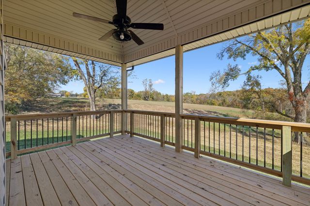 2895 Cooper Creek Rd, Woodlawn, TN 37191