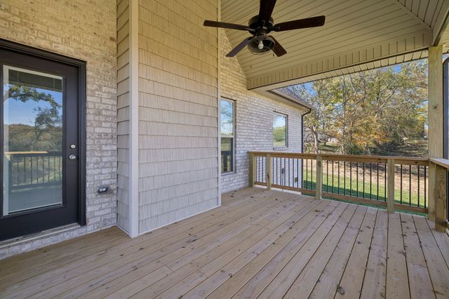 2895 Cooper Creek Rd, Woodlawn, TN 37191