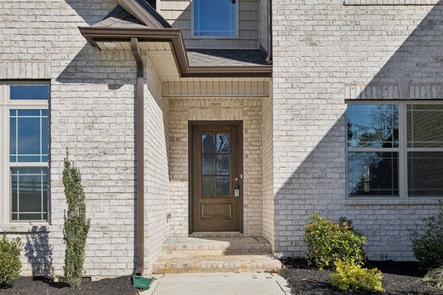 2895 Cooper Creek Rd, Woodlawn, TN 37191