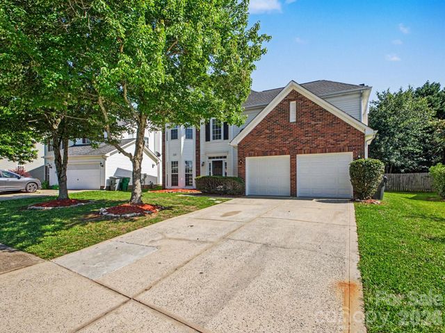 5142 Bentgrass Run Drive, Charlotte, NC 28269