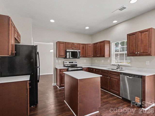 5142 Bentgrass Run Drive, Charlotte, NC 28269