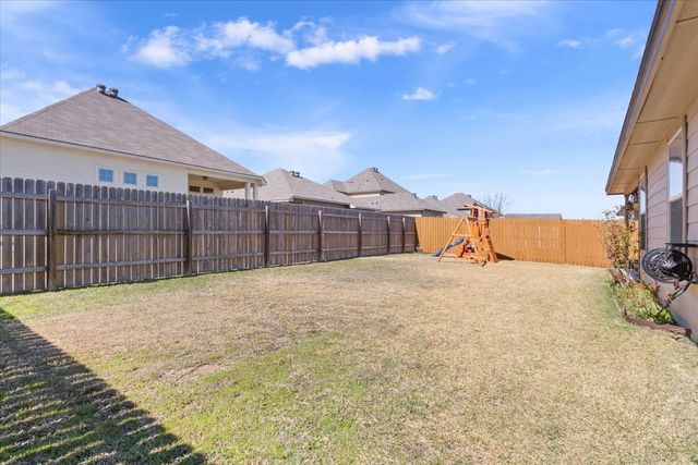 2801 Samson Drive, Waco, TX 76655
