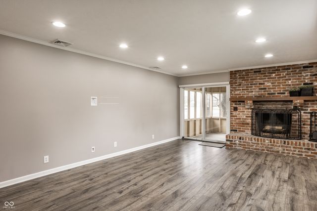 140 N 9th Street, Zionsville, IN 46077