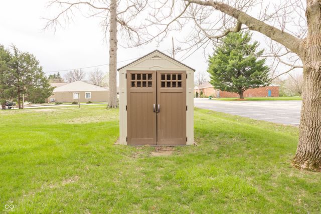 140 N 9th Street, Zionsville, IN 46077