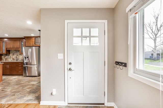 140 N 9th Street, Zionsville, IN 46077