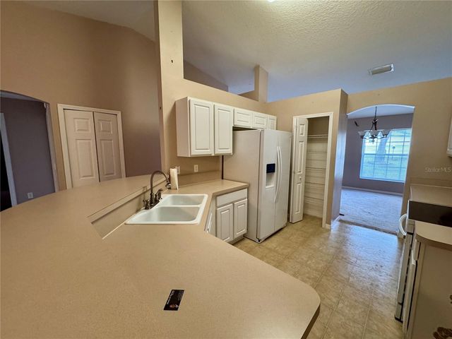1923 W MCNEAL DRIVE, Citrus Springs, FL 34434