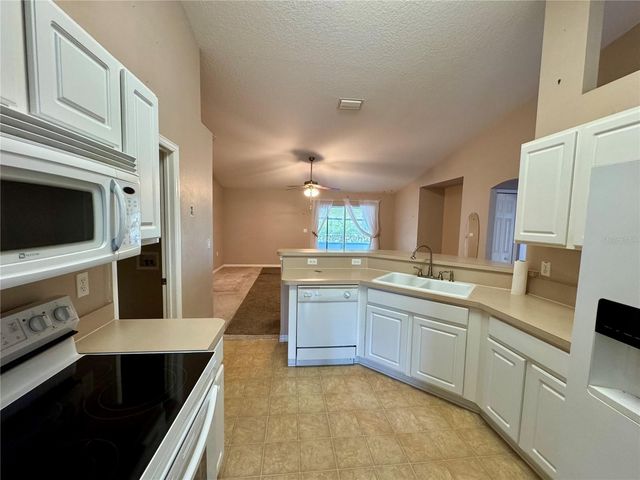 1923 W MCNEAL DRIVE, Citrus Springs, FL 34434
