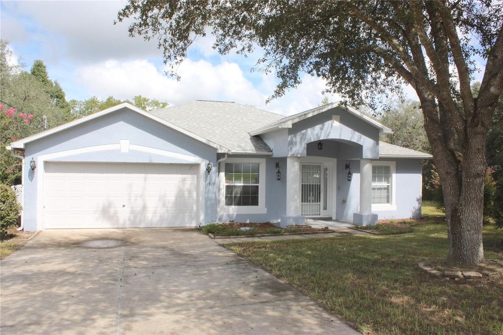 1923 W MCNEAL DRIVE, Citrus Springs, FL 34434