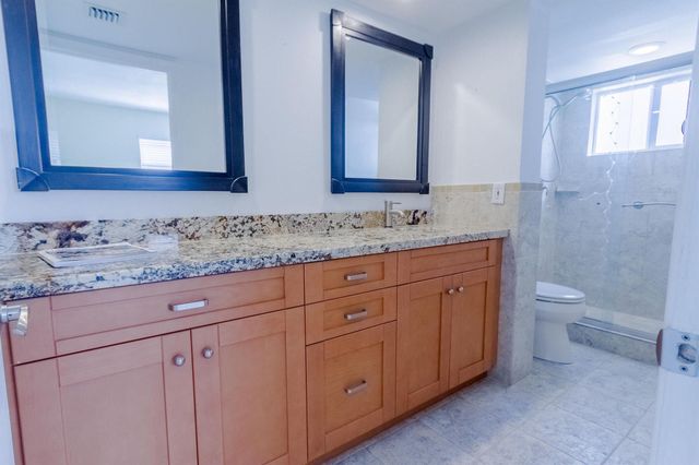 300 E Royal Palm Road 42b, Boca Raton, FL 33432