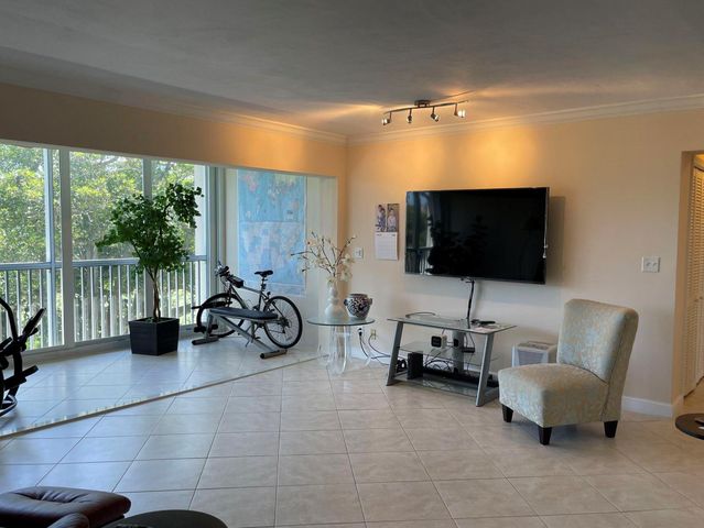 300 E Royal Palm Road 42b, Boca Raton, FL 33432