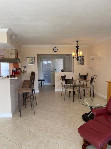 300 E Royal Palm Road 42b, Boca Raton, FL 33432