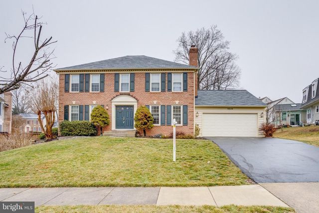 9606 WOODEDGE DR, Burke, VA 22015