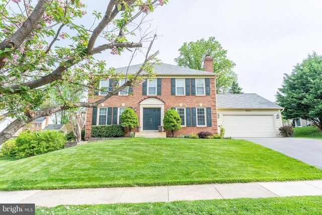 9606 WOODEDGE DR, Burke, VA 22015