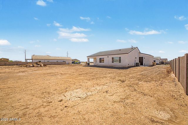 15981 S STEVENS Place, Arizona City, AZ 85123