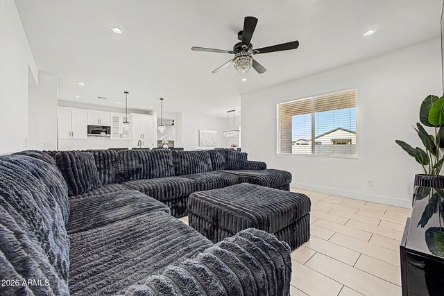 15981 S STEVENS Place, Arizona City, AZ 85123