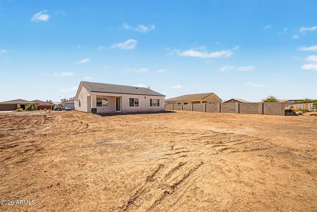 15981 S STEVENS Place, Arizona City, AZ 85123
