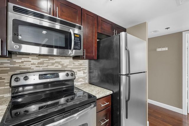 3525 Sage Road 801, Houston, TX 77056