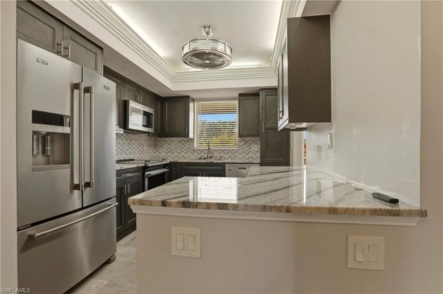 403 SE 43rd TER 9, Cape Coral, FL 33904