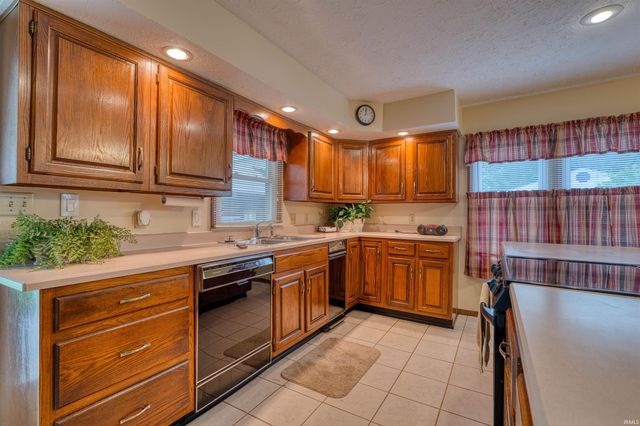 1605 S Shelby Avenue, Evansville, IN 47714