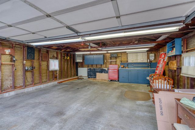 1605 S Shelby Avenue, Evansville, IN 47714