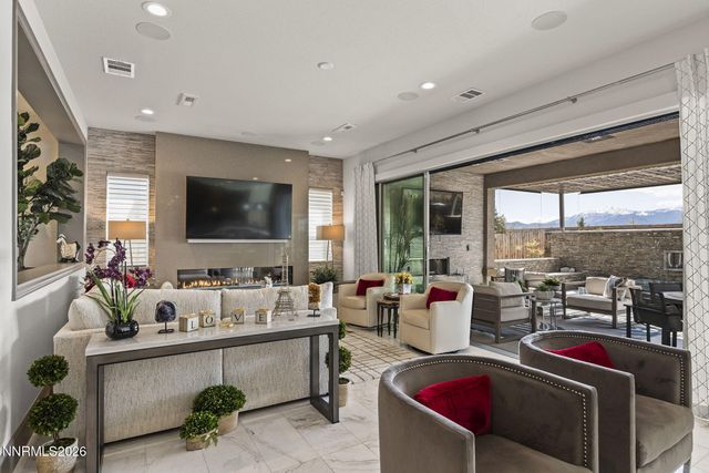 9307 Sky Dune Way, Reno, NV 89521