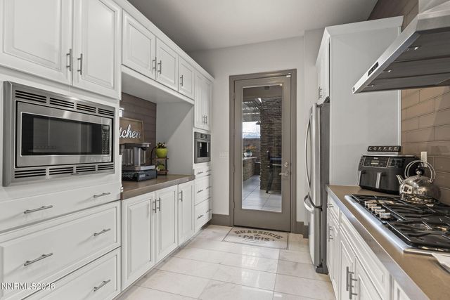 9307 Sky Dune Way, Reno, NV 89521