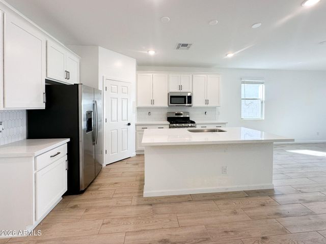 47638 W KENNER Drive, Maricopa, AZ 85139