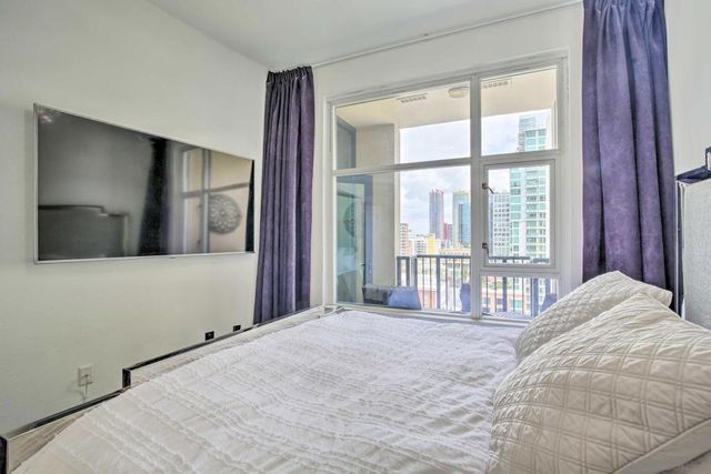 530 K Street 1117, San Diego, CA 92101