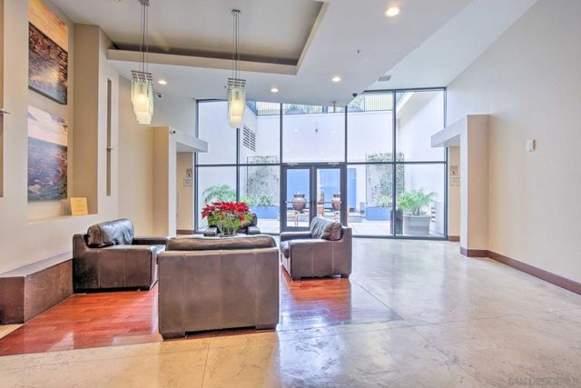 530 K Street 1117, San Diego, CA 92101