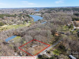 6562 Emerald Isle Drive, Sherrills Ford, NC 28673