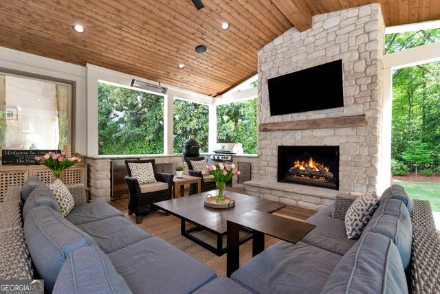 300 Chesterton Circle, Duluth, GA 30097
