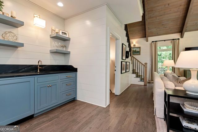 300 Chesterton Circle, Duluth, GA 30097