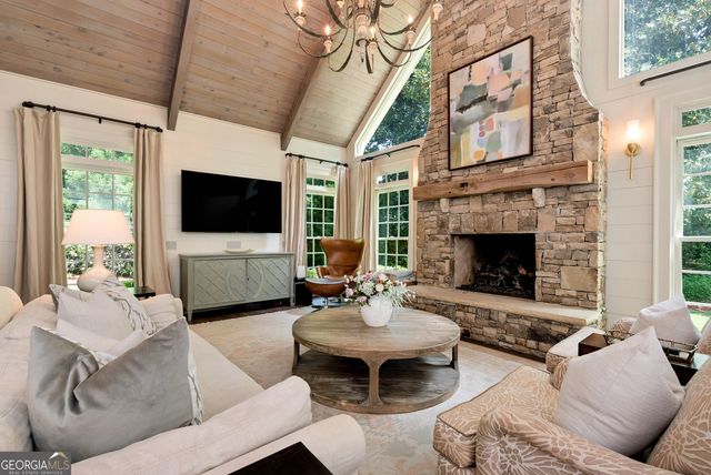 300 Chesterton Circle, Duluth, GA 30097