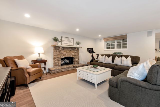 300 Chesterton Circle, Duluth, GA 30097