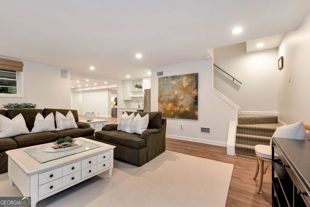 300 Chesterton Circle, Duluth, GA 30097