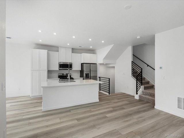 2060 S Holly St 3, Denver, CO 80222